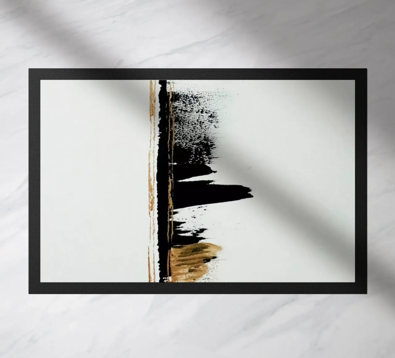 Gold And Black Minimal Abstract II felpudo de Ingrid Beddoes