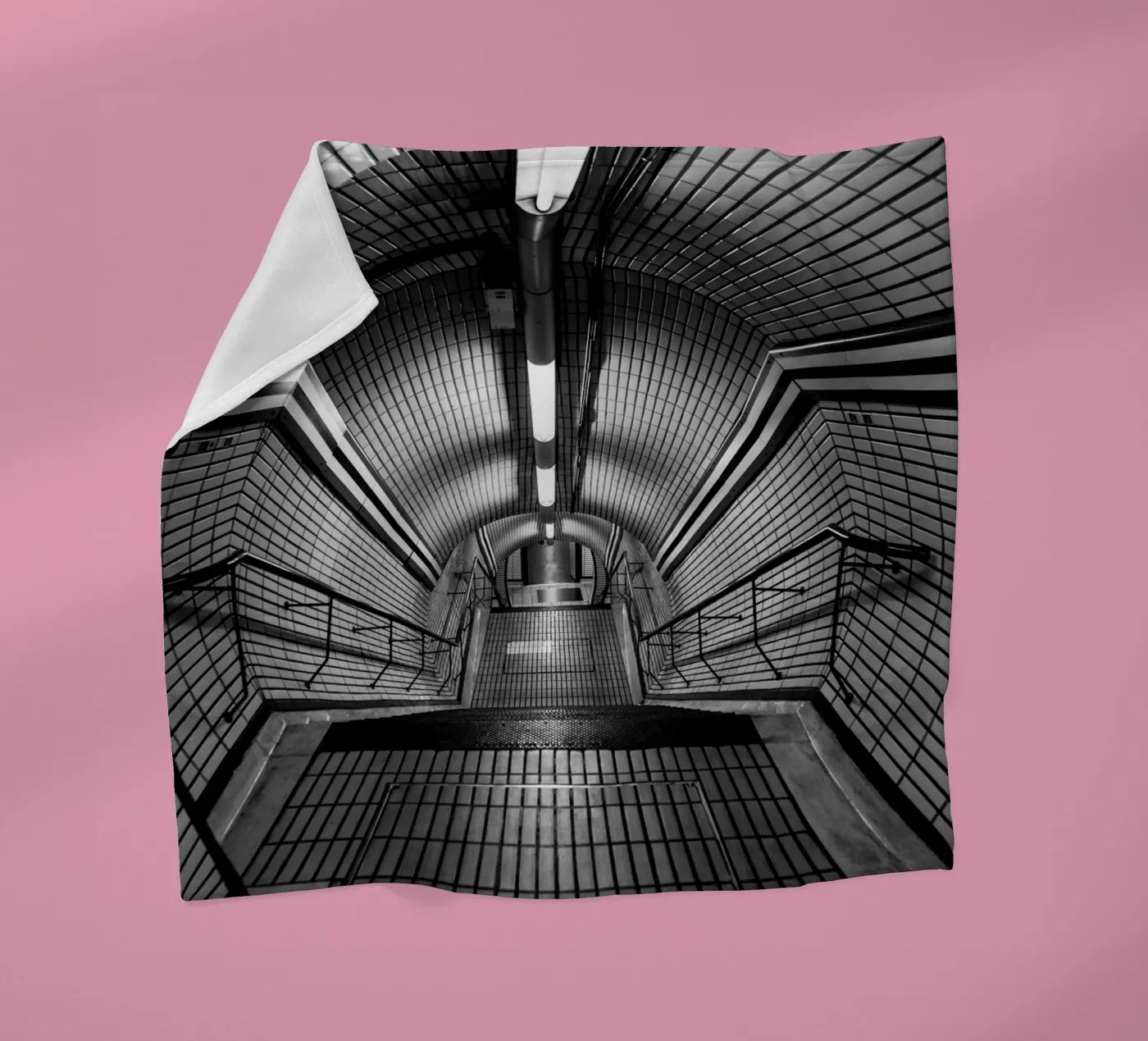 underground Fleecedecke von Flo Klein Gallery