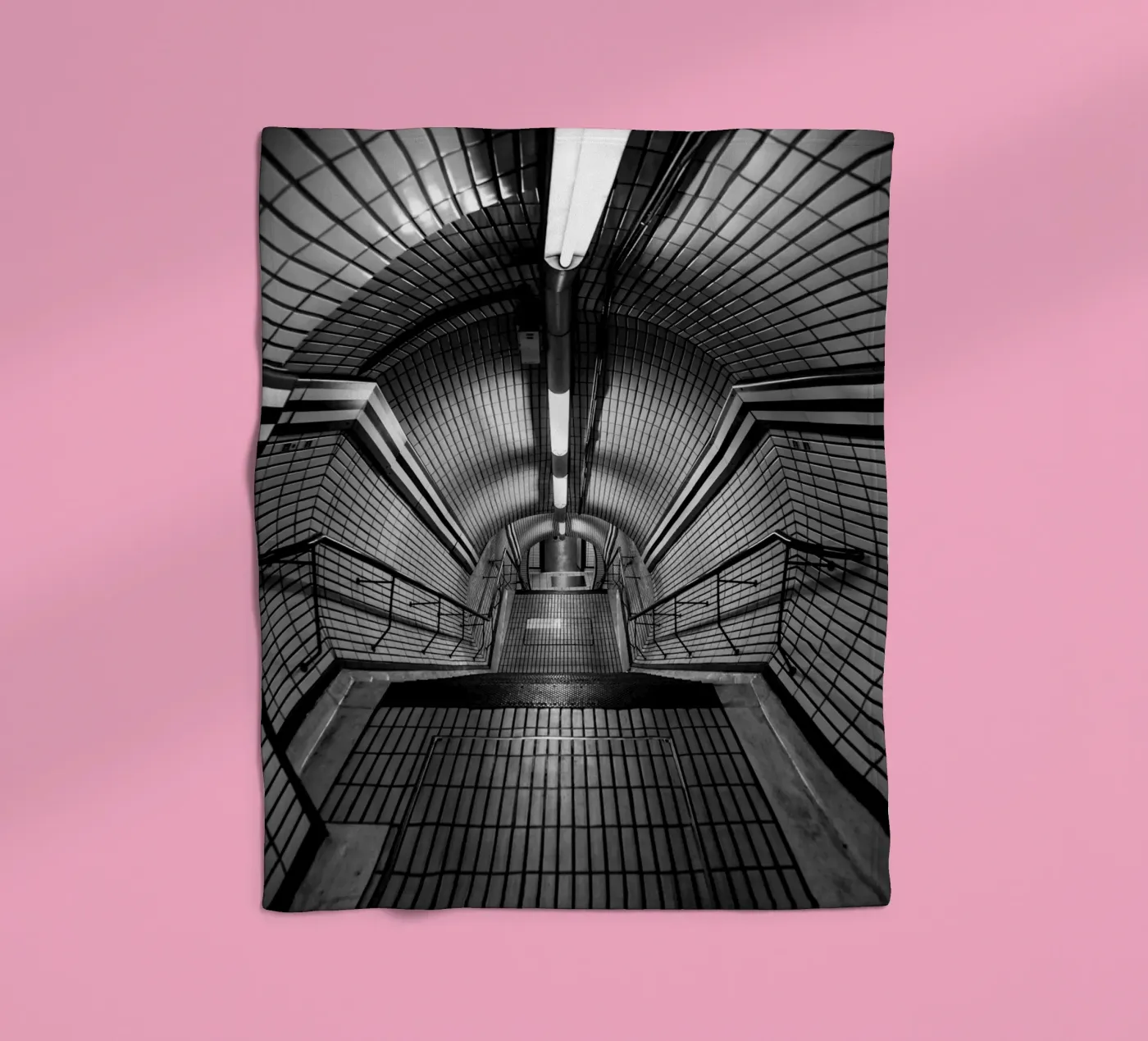 underground Fleecedecke von Flo Klein Gallery