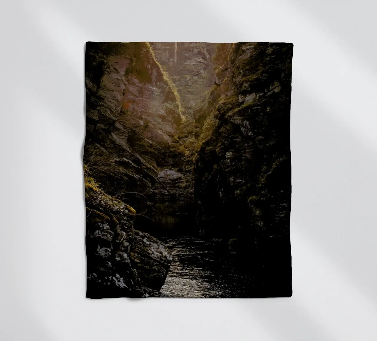 Golden Light coperta in pile da Ingrid Beddoes