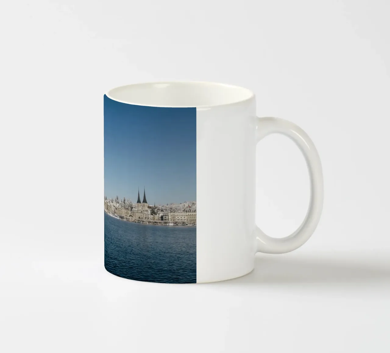 Inverno a Lucerna sul lago tazza in ceramica da LucernePictures