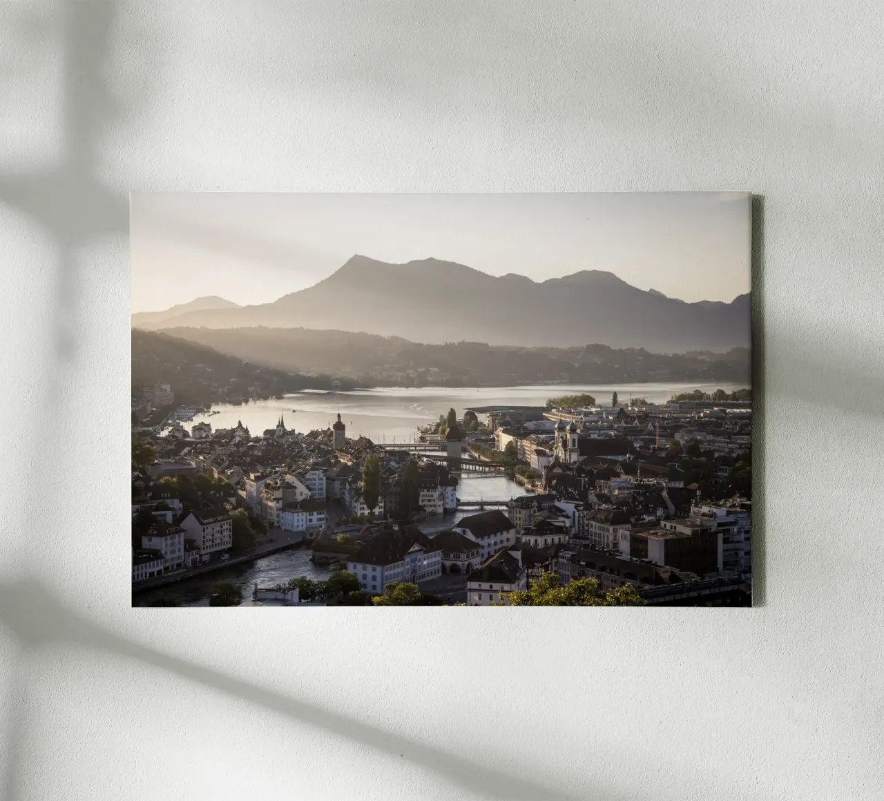 Alba a Lucerna tela con Cornice a cassetta da LucernePictures