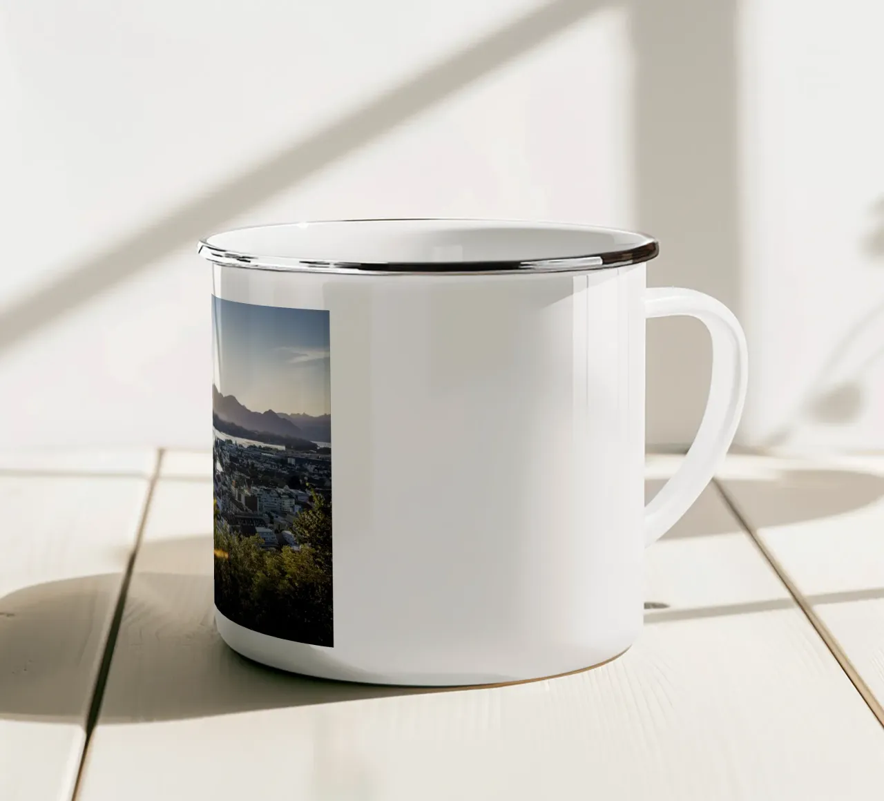 Alba di Lucerna da Chateau Gütsch tazza in smalto da LucernePictures