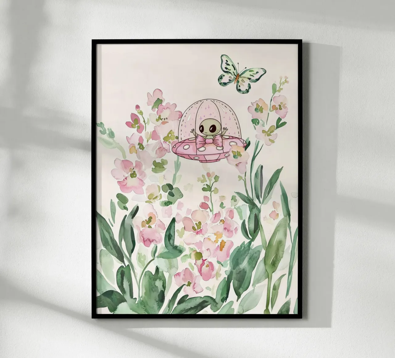 Alieno in rosa UFO tra fiori botanici Arte per bambini stravagante poster con telaio in legno da Gentle Echoes Art