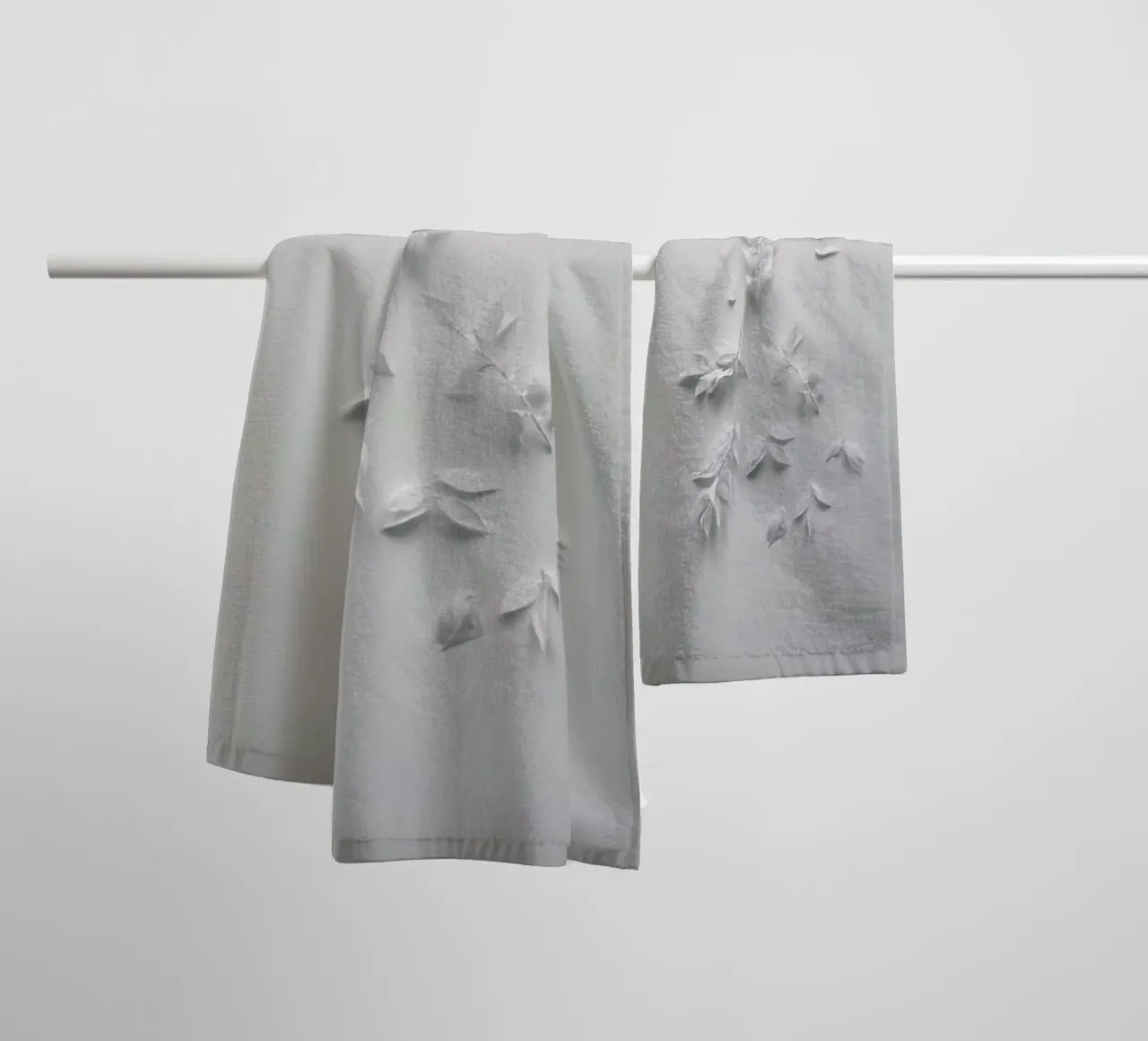Minimalism White Bouquet Handtuch von Studio Nahili