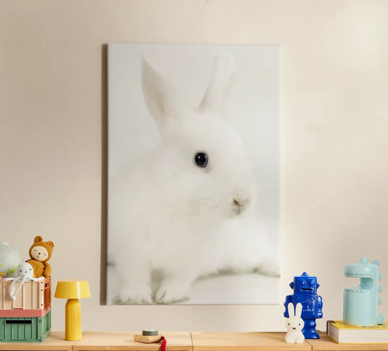 white rabbit pinki tela con Cornice a cassetta da Alicia´s