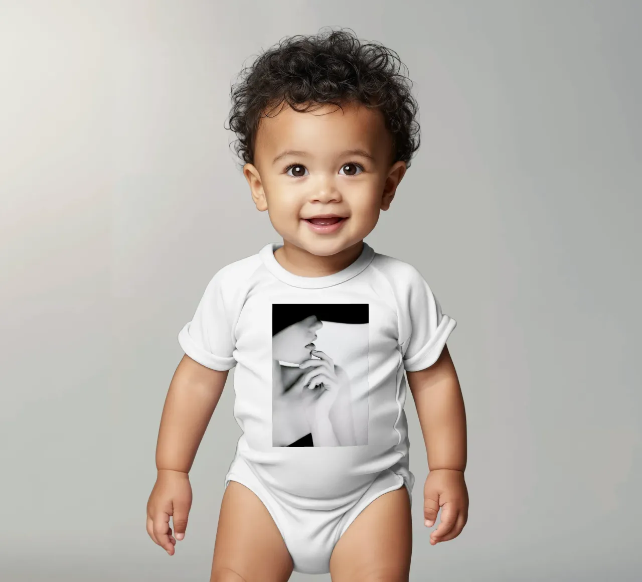 Pose body neonato maniche corte da Runway Collective