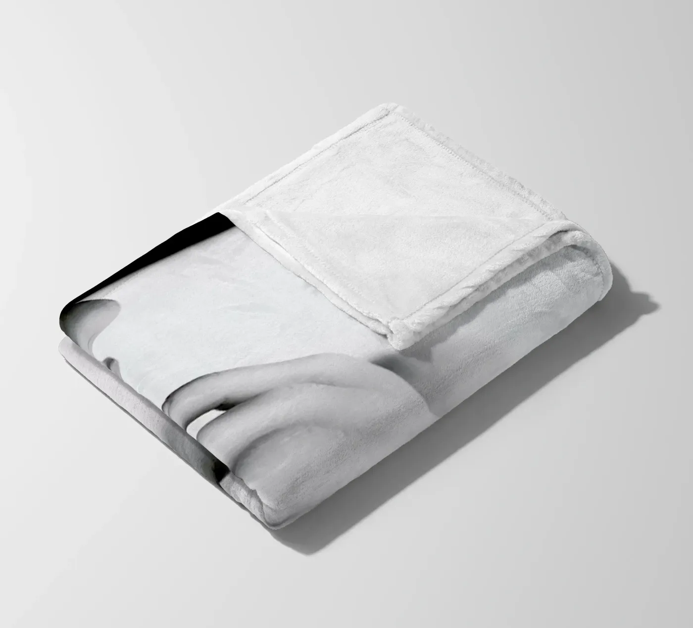 Pose Fleecedecke von Runway Collective