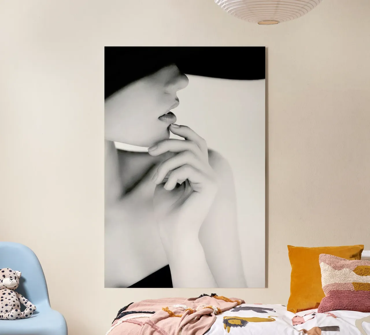 Pose acryl van Runway Collective