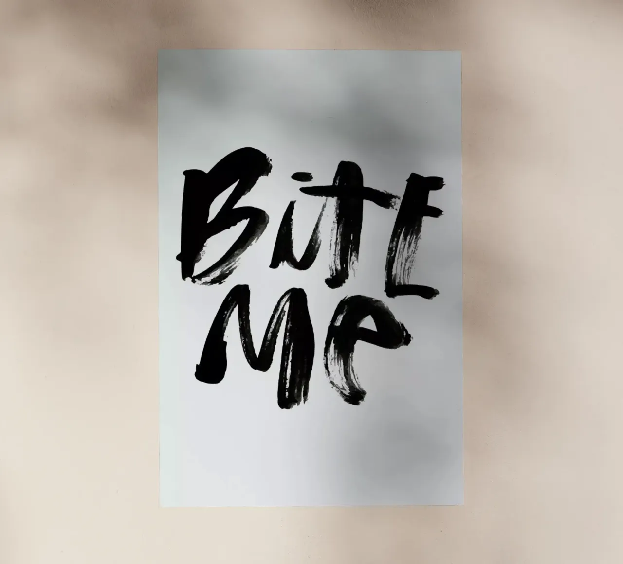 Bite Me pellicola backlit da Dead Language