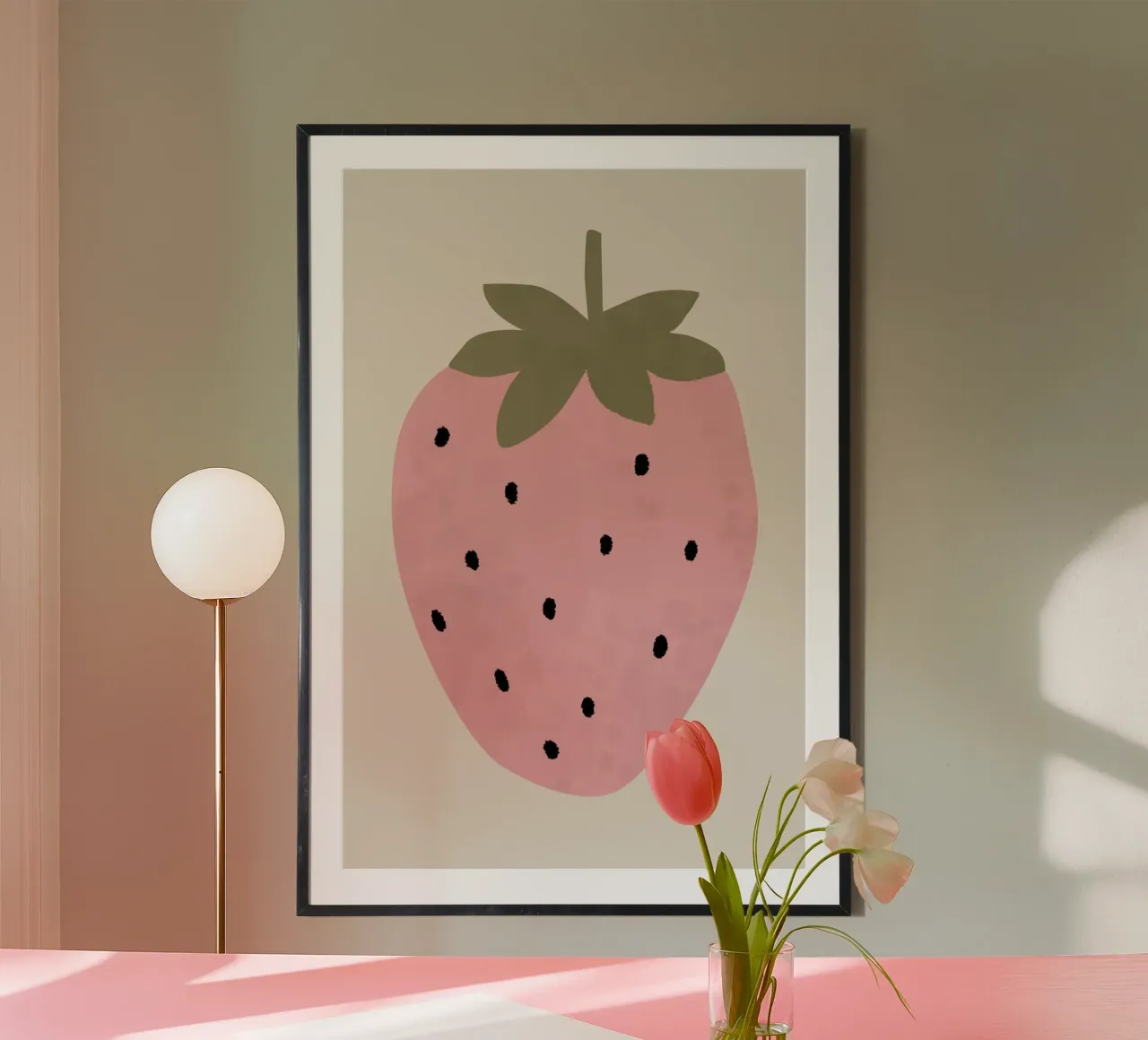 Stampa di una simpatica fragola, arte murale della frutta, poster per l'asilo nido poster con telaio in alluminio da Little Lola