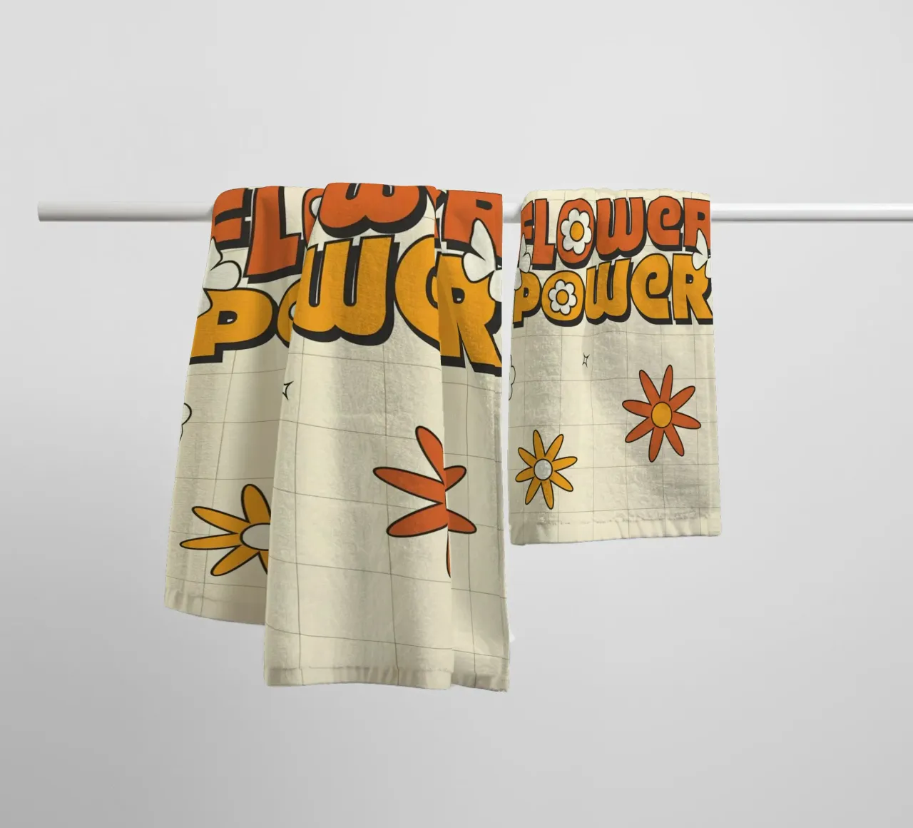 Retro "Flower Power" Kunst: 70er Jahre Vibes, Groovy, Hippie Aestheti Handtuch von NorwesClub