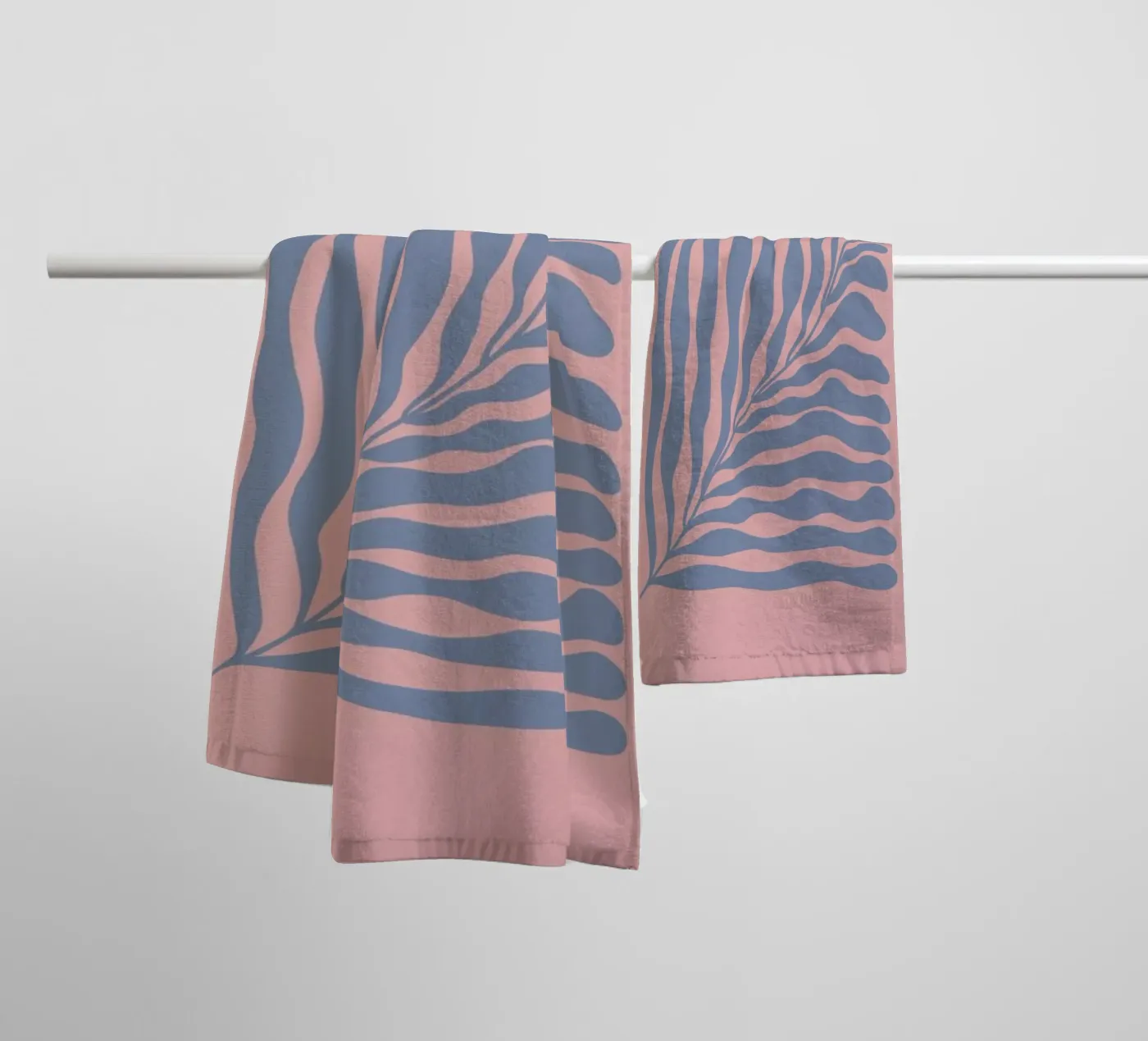 Blue Leaf badhanddoek van Galaxy Eyes