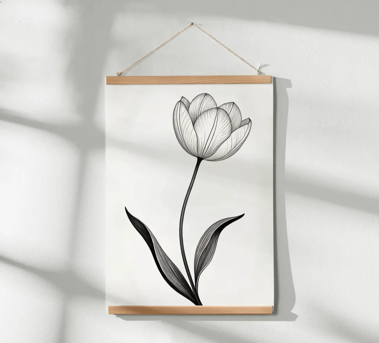 fiore di tulipano fioritura stelo foglie poster con telaio in plastica da James Isaac Jackson