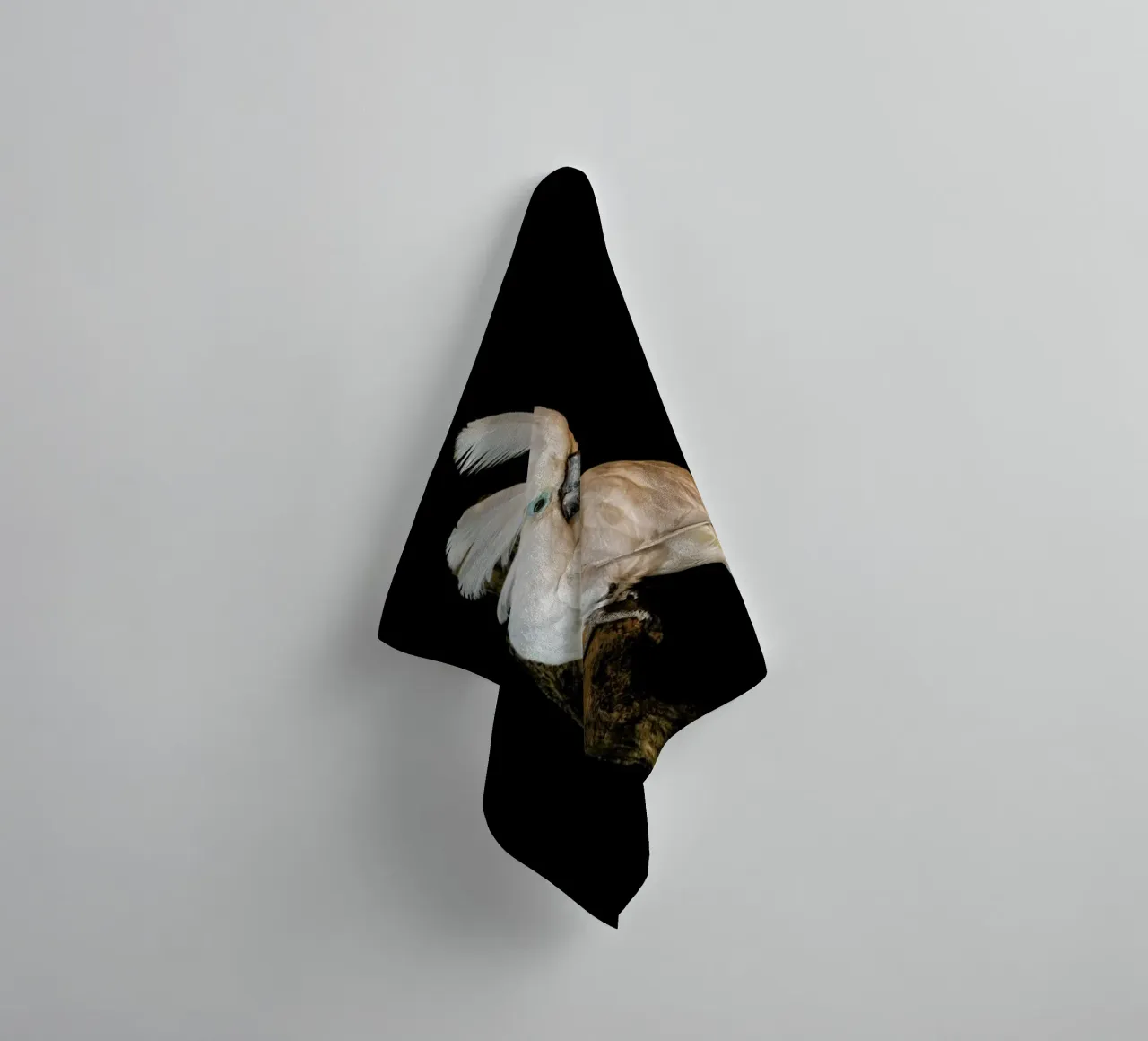 Birds 1 asciugamano da bagno da Curious Collections by Marielle Leenders