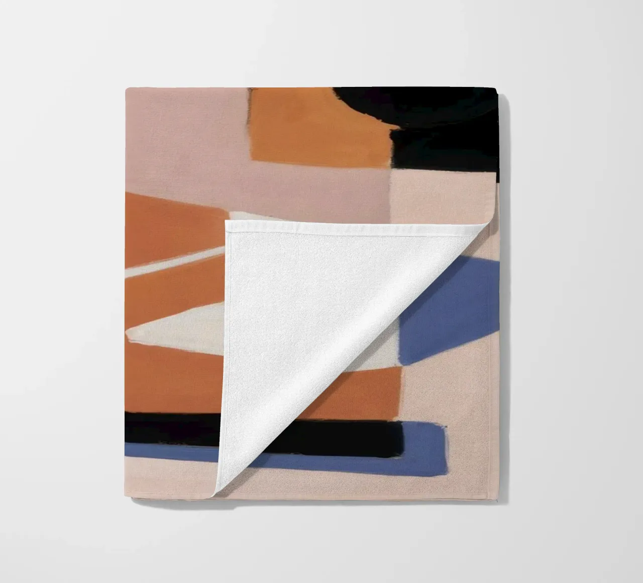 Essence spatiale fragmentée serviette de plage de Crimson Whisper