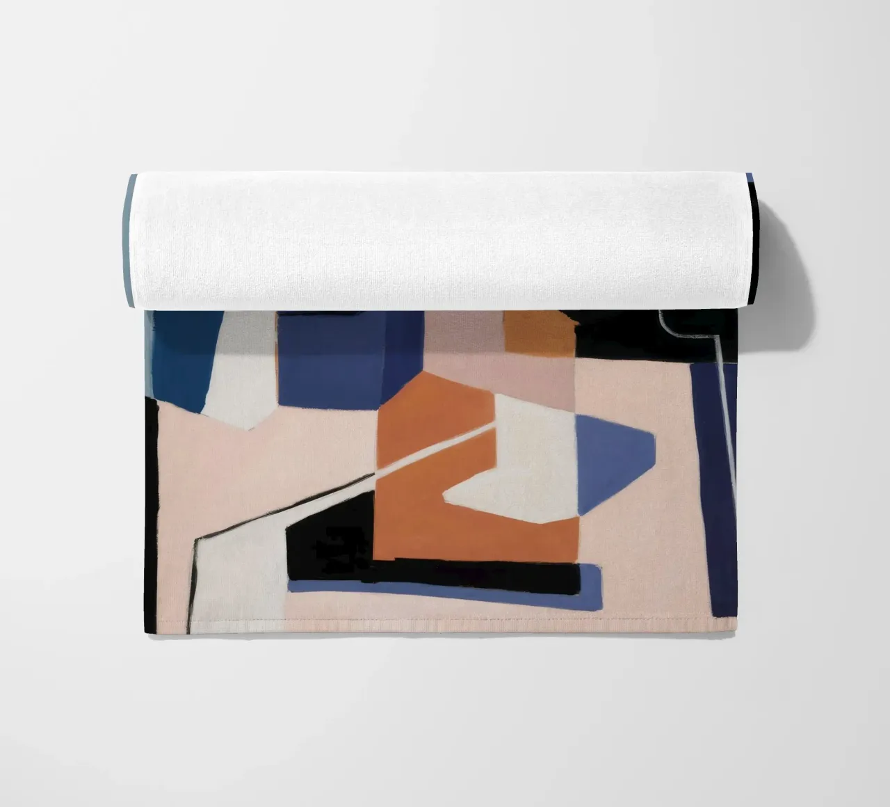 Essence spatiale fragmentée serviette de plage de Crimson Whisper