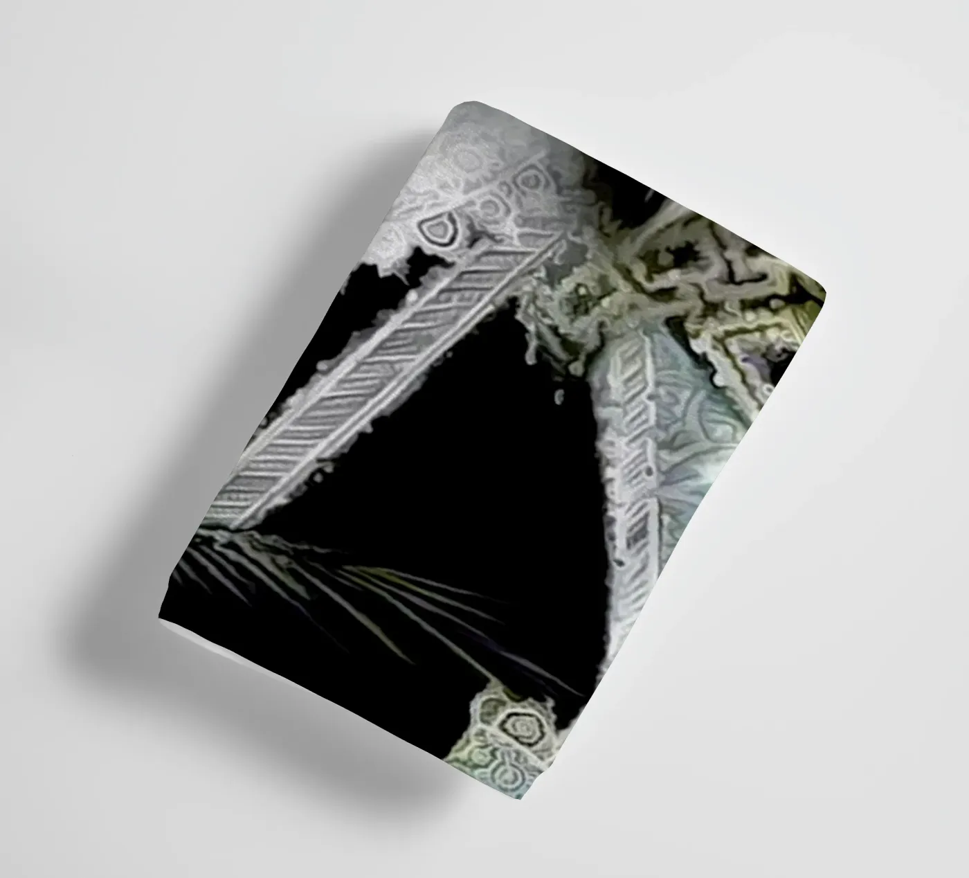 Steph towel by Tein Lucasson