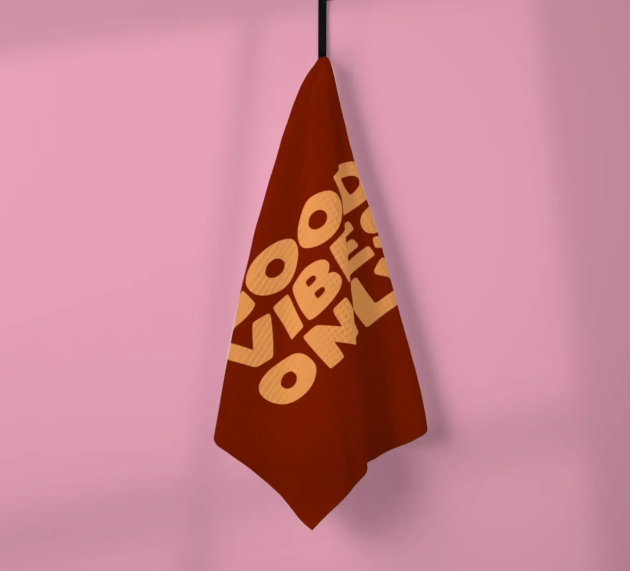 Good Vibes Only Happy Happy Positive Typography Print Red Orange torchon de THE MOTIVATED TYPE