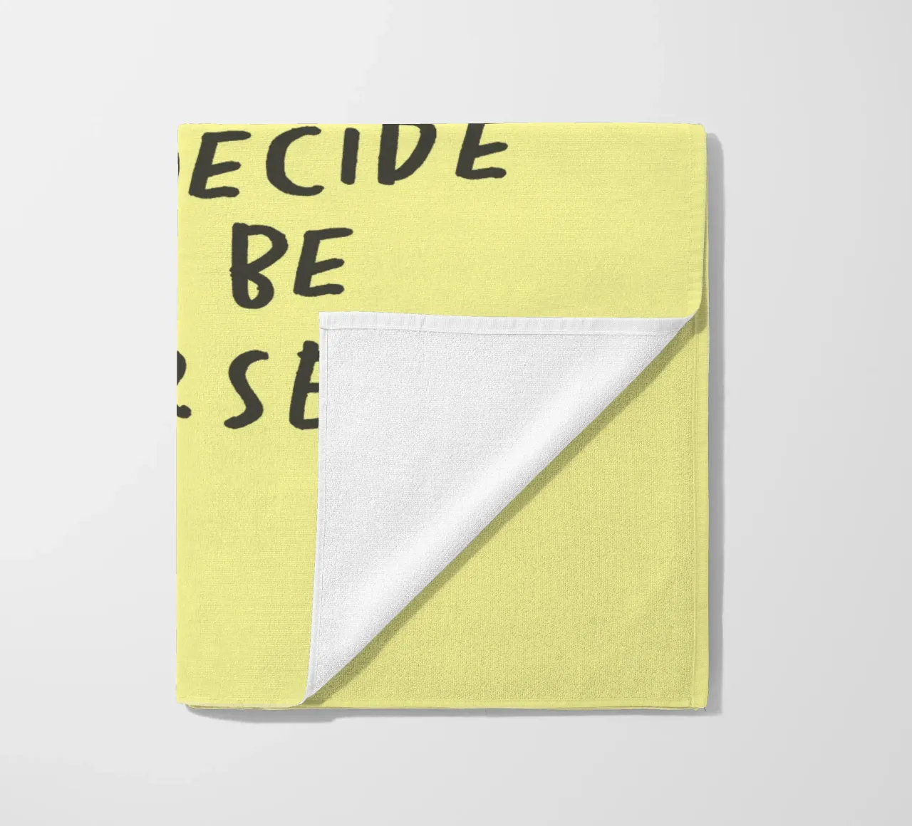 La bellezza inizia nel momento in cui si decide di essere se stessi telo mare da THE MOTIVATED TYPE