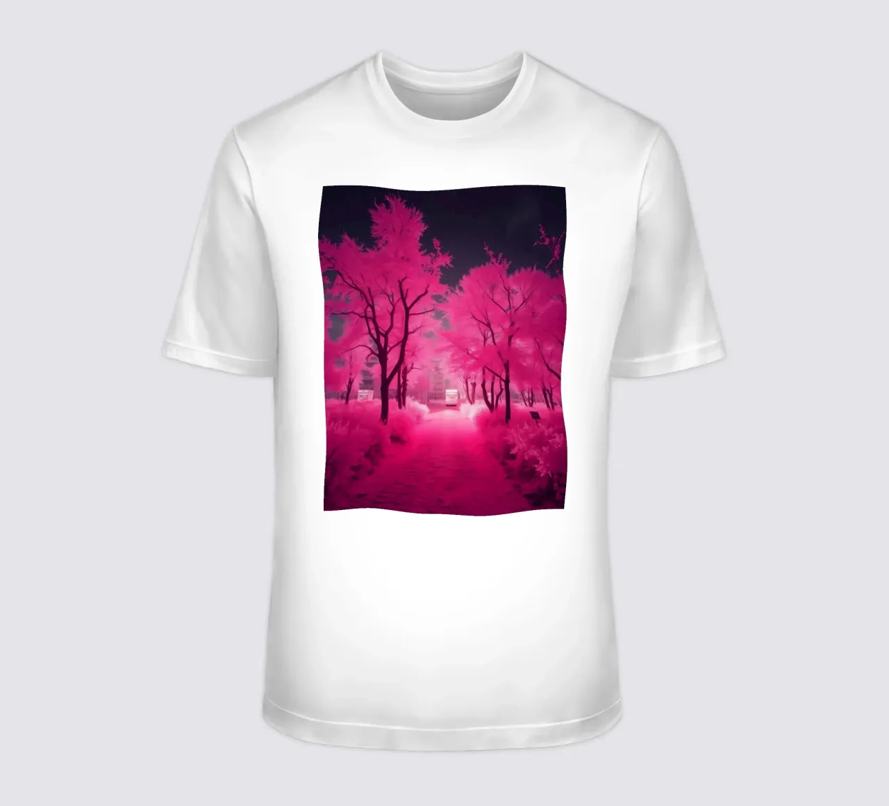 Alberi rosa vibranti che costeggiano un sentiero sereno in un'atmosfera eterea. t-shirt da DesignDoodle