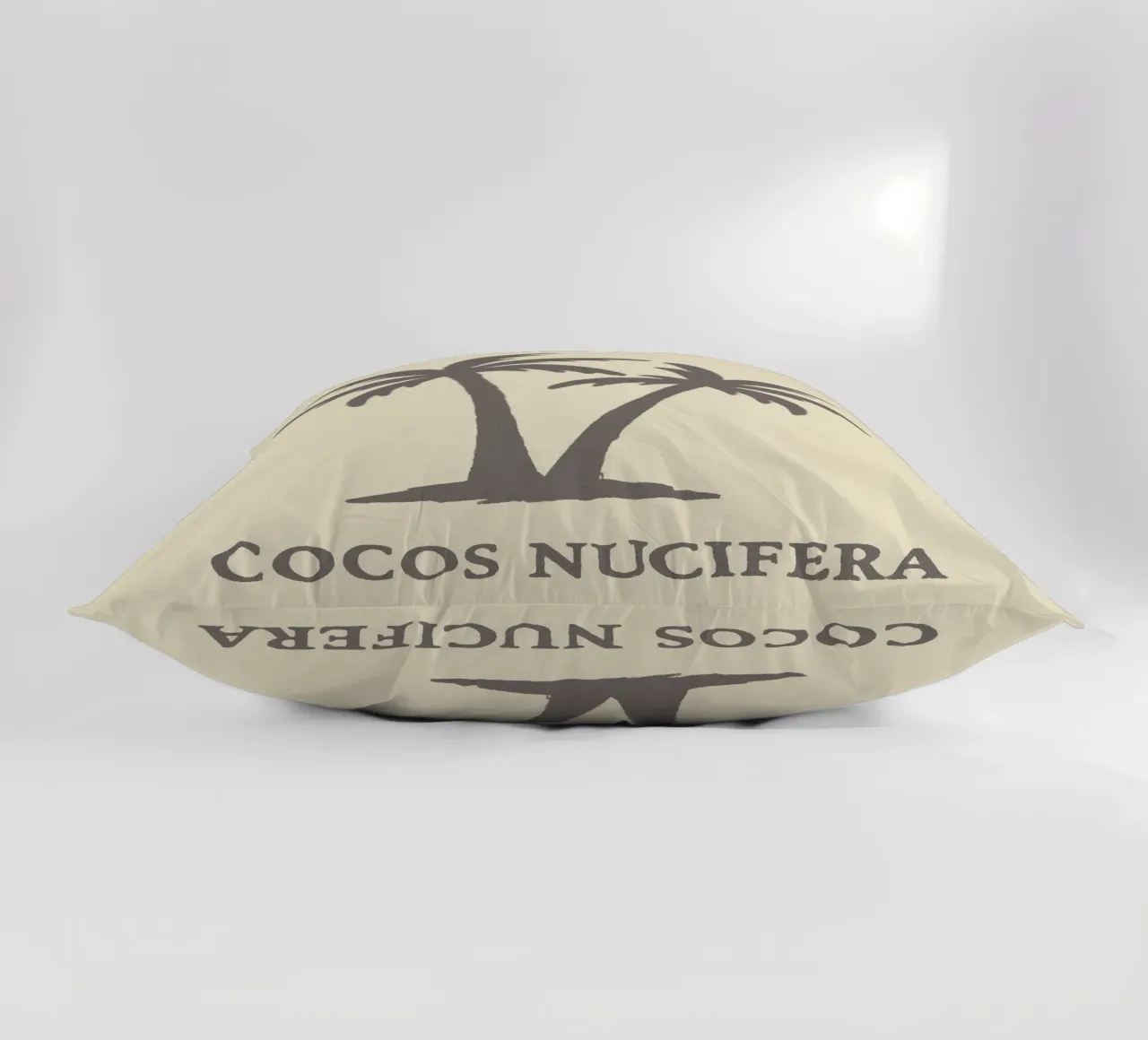 Cocos Nucifera (light) cuscino da treechild