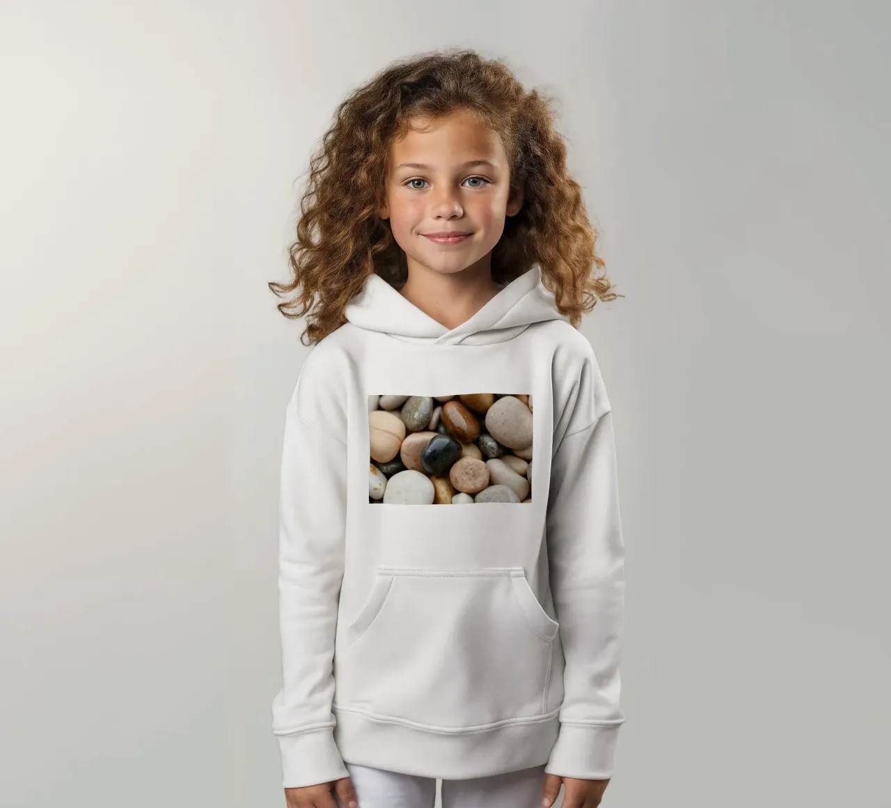 Collezione di pietre di fiume lisce di vari colori e dimensioni felpa bambino con cappuccio da DesignDoodle