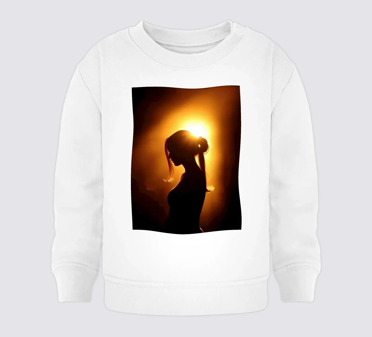 Silueta de una mujer sobre un fondo cálido y resplandeciente sudadera de bebé de DesignDoodle