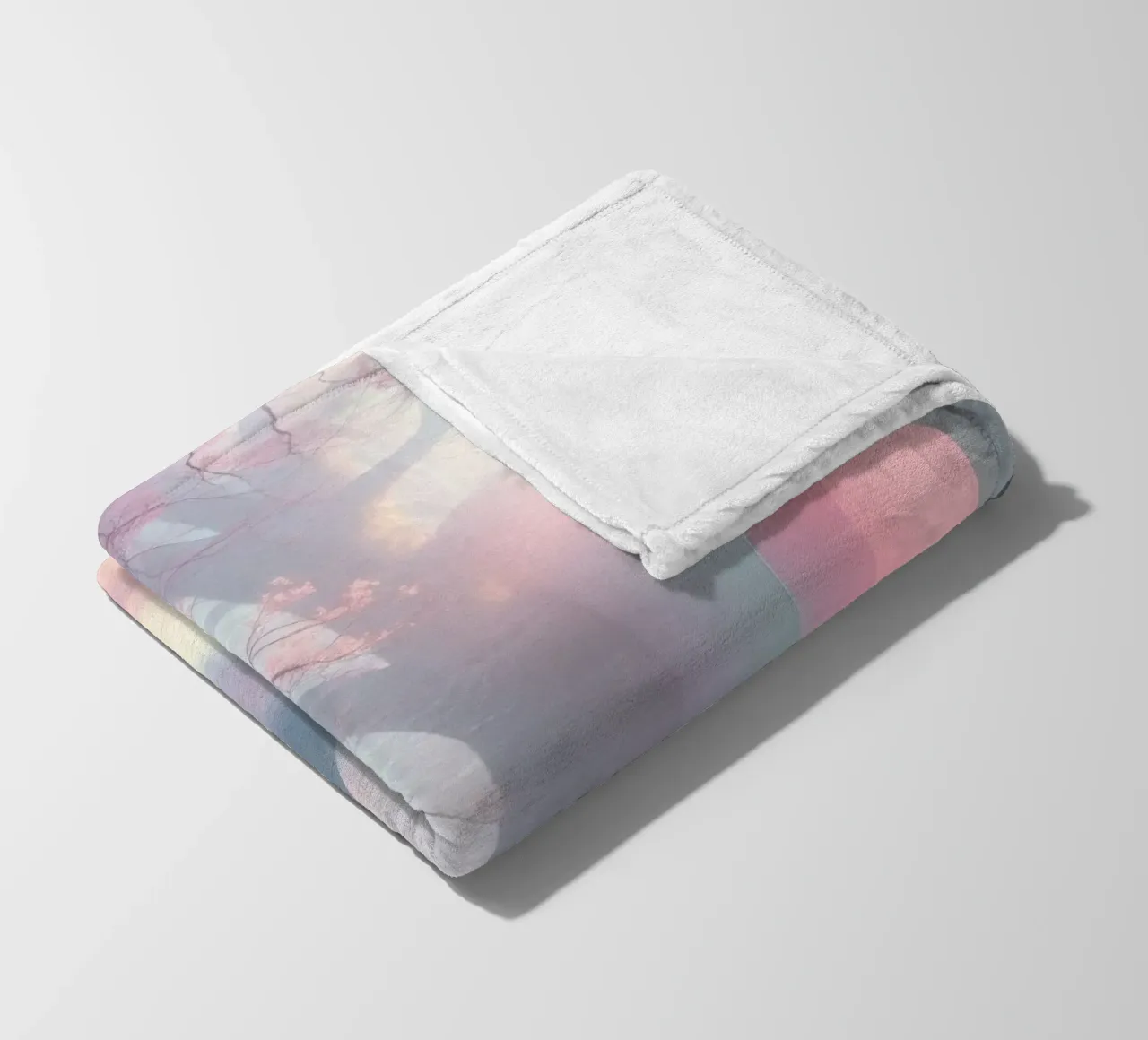 ingresso in una foresta nebbiosa con tonalità rosa e alberi delicati coperta in pile da DesignDoodle