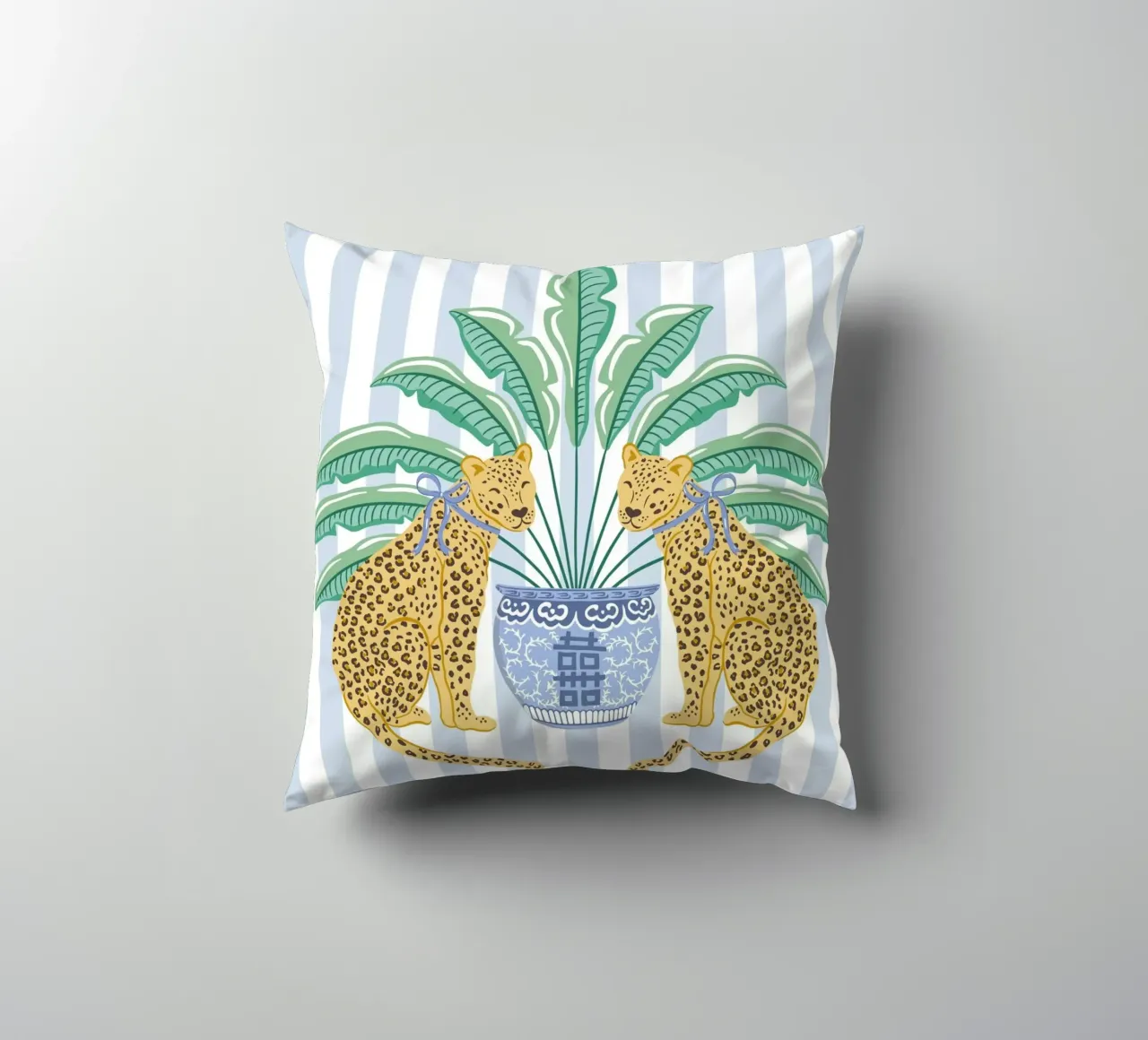 Leopards with ginger jar on a blue stripes cuscino da Vivdesign