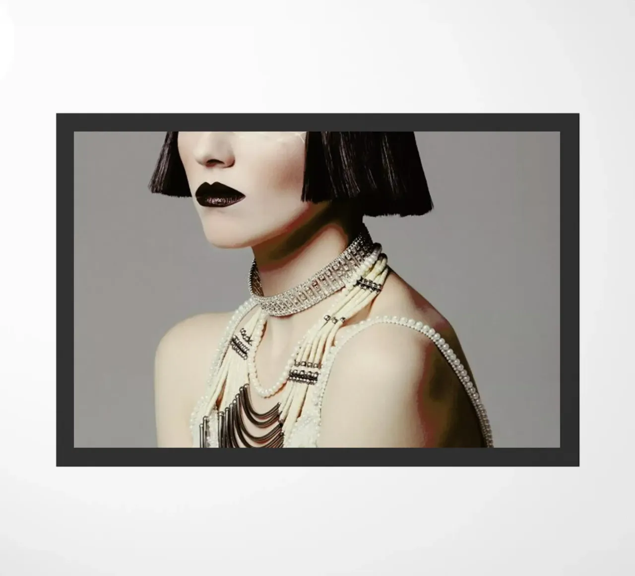 Pearls and Lace II zerbino da Runway Collective