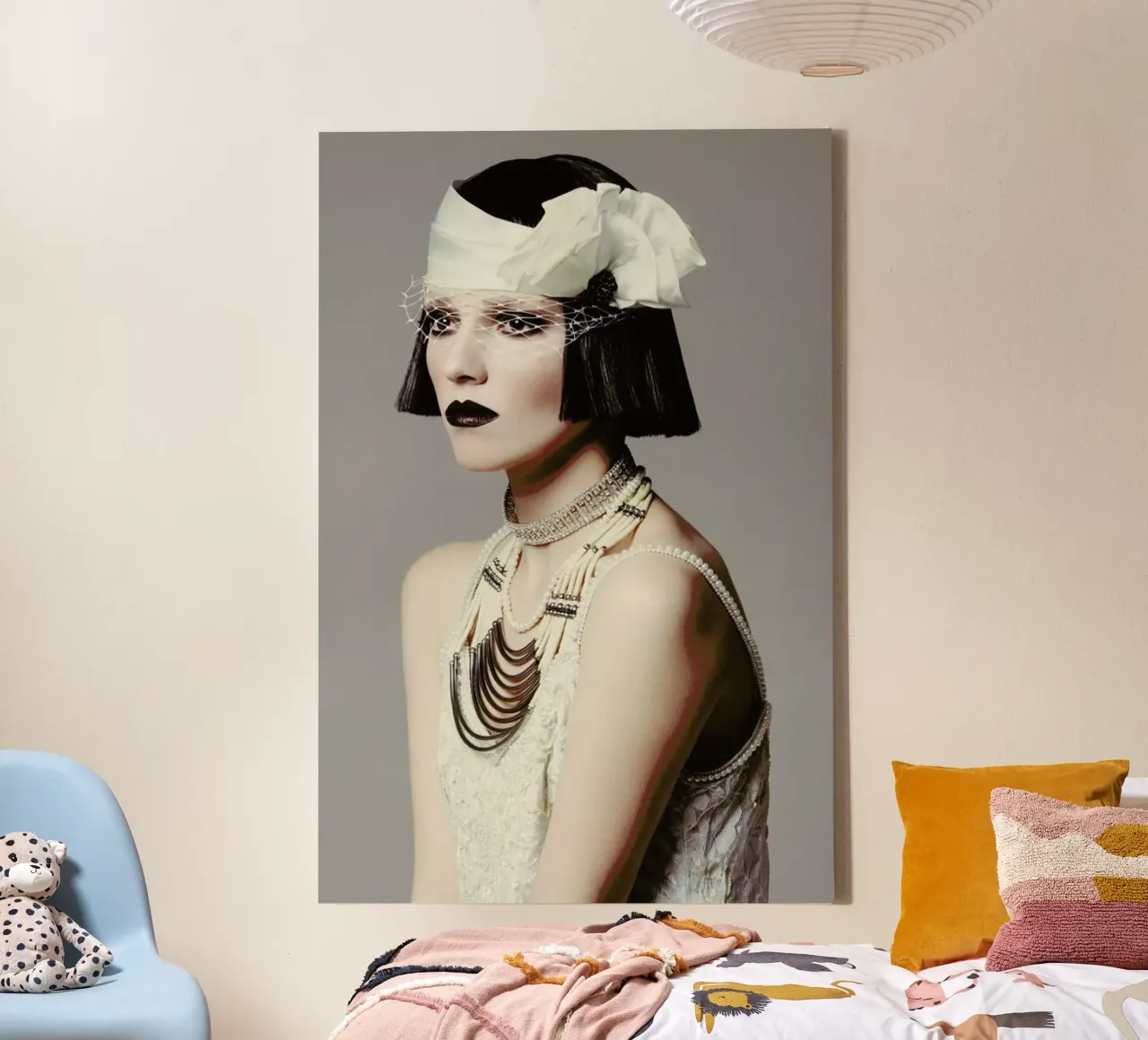 Pearls and Lace II tela con Cornice a cassetta da Runway Collective
