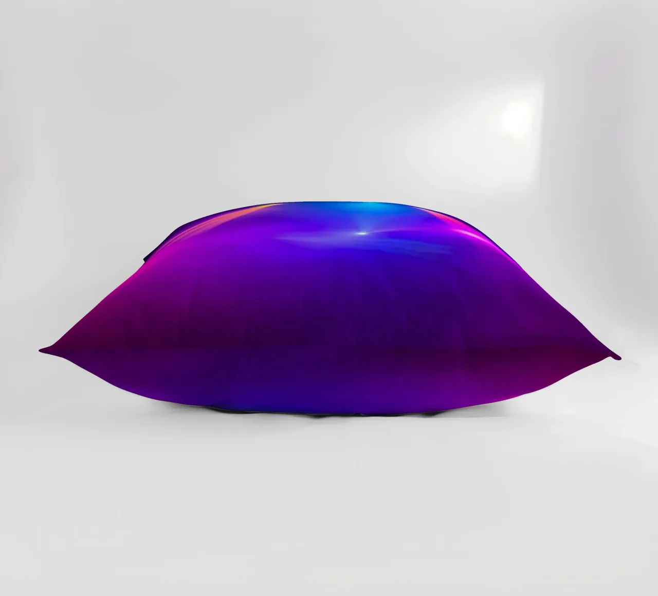 Luci di scena colorate illuminano un'atmosfera nebbiosa cuscino da DesignDoodle