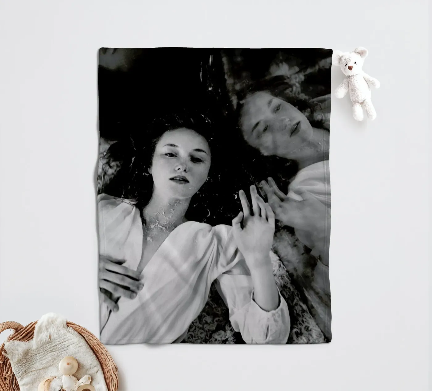 Reflection coperta in pile da Runway Collective