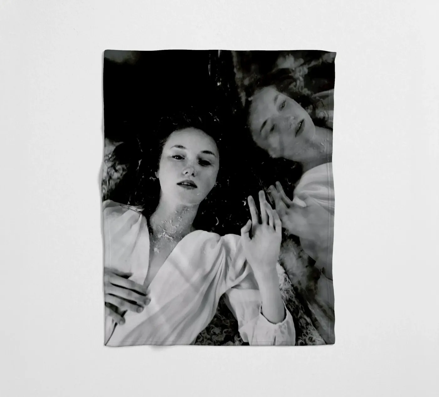 Reflection coperta in pile da Runway Collective