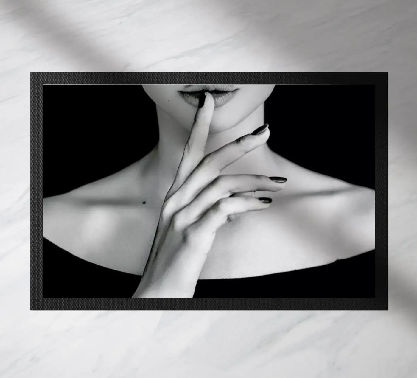 Shh deurmat van Runway Collective