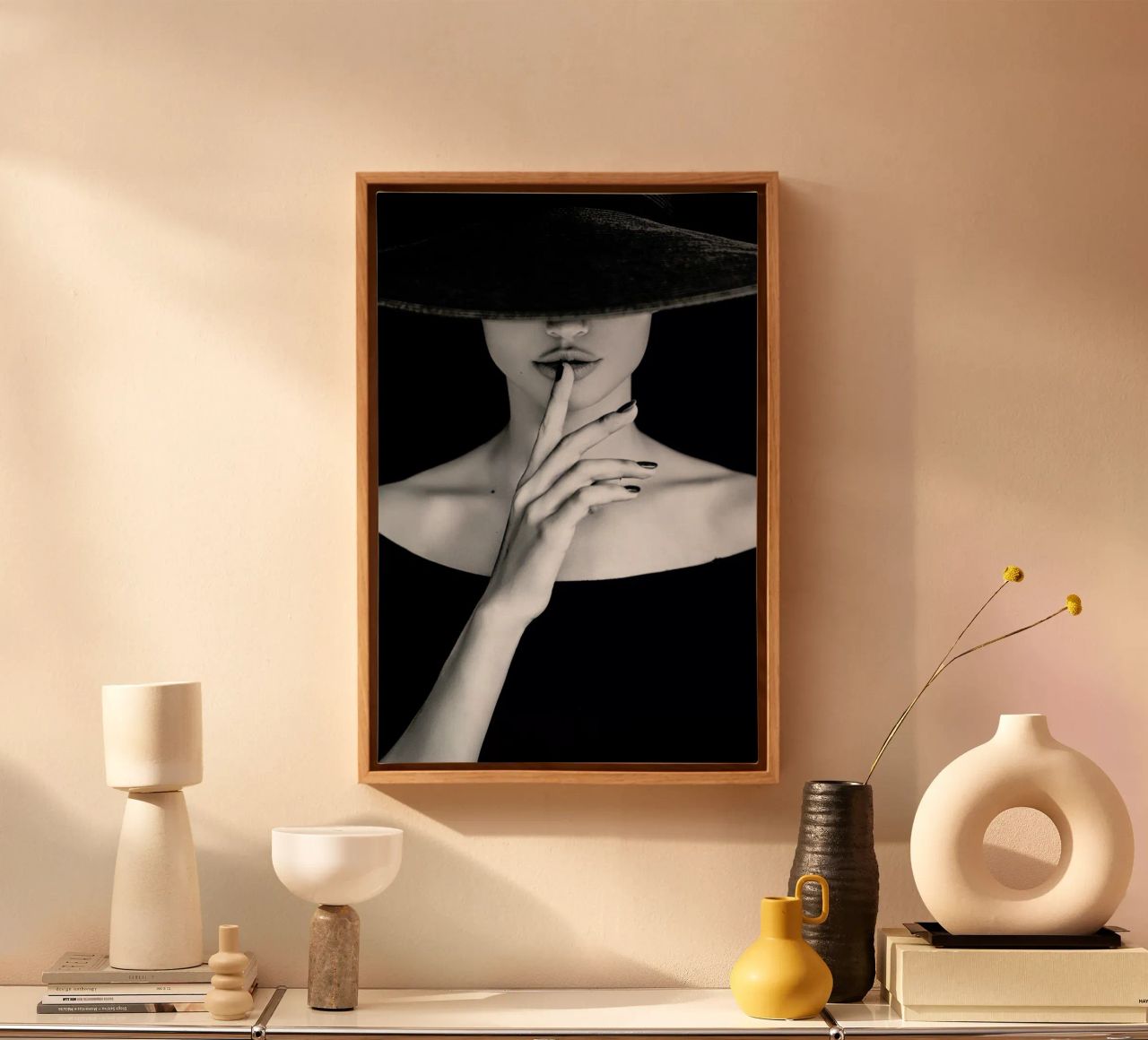 Shh Leinwand von Runway Collective