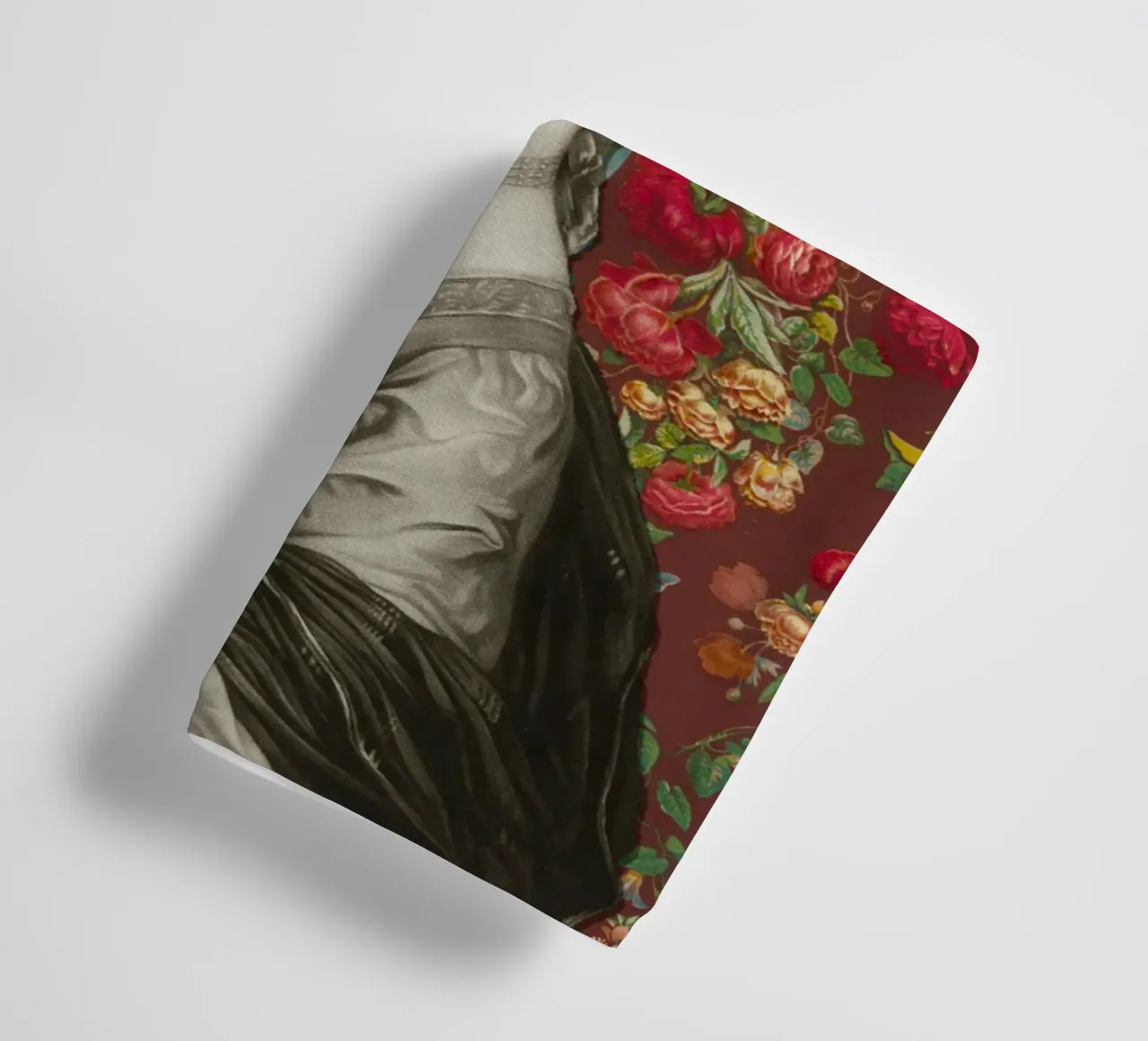 Baroque portrait and lush flowers - Vintage style towel by luciette plastique