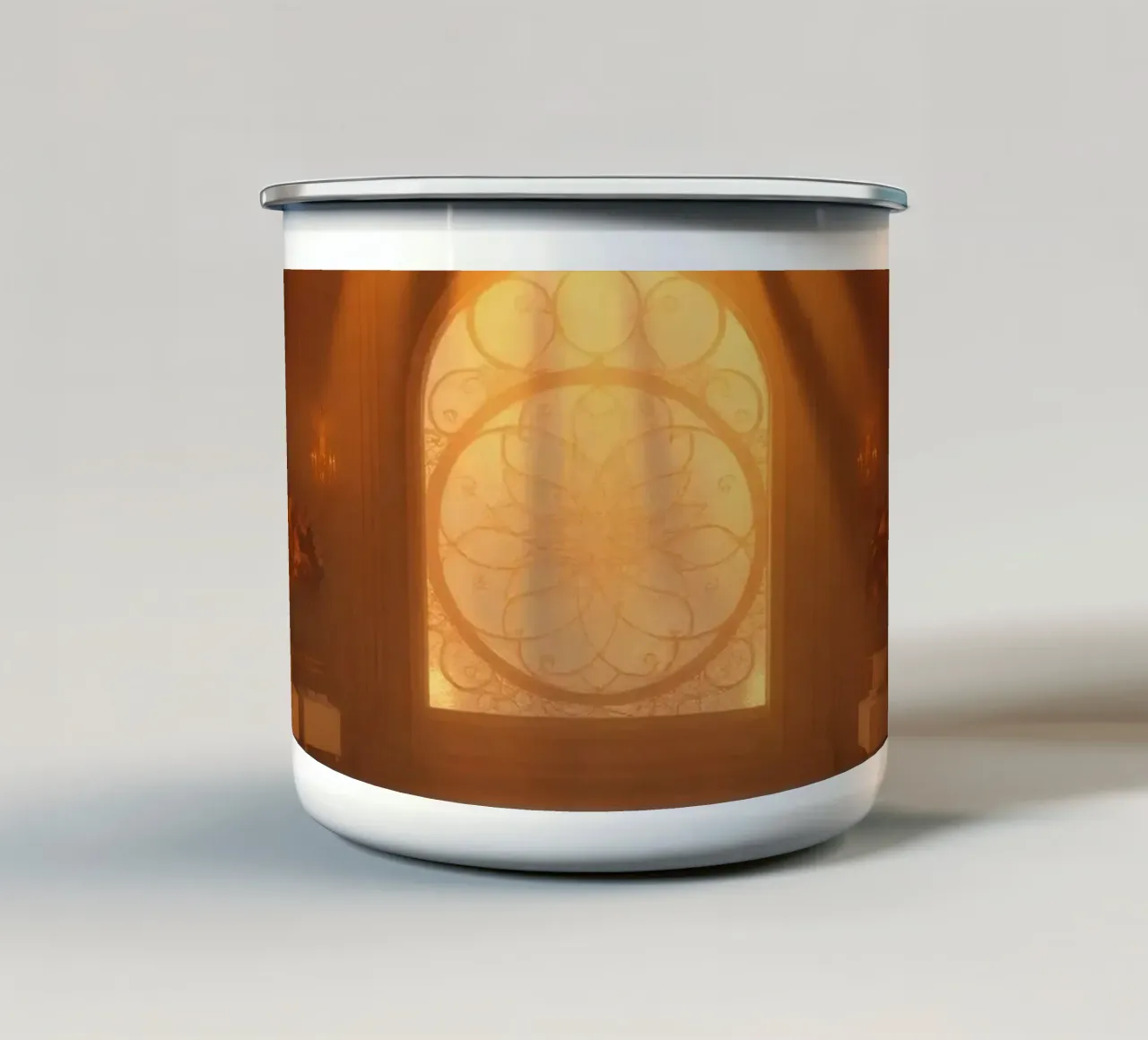 La calda luce del sole si riversa in un'elegante stanza piena di tazza in smalto da DesignDoodle