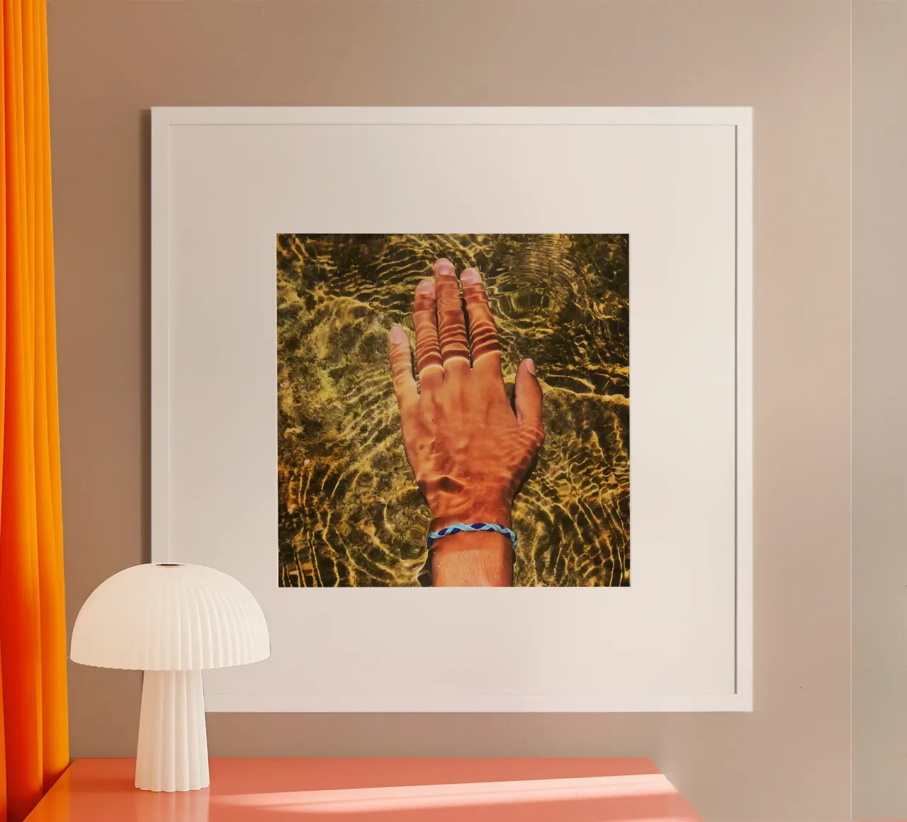 Wasserringe rings of water poster met aluminium frame van Alicia´s