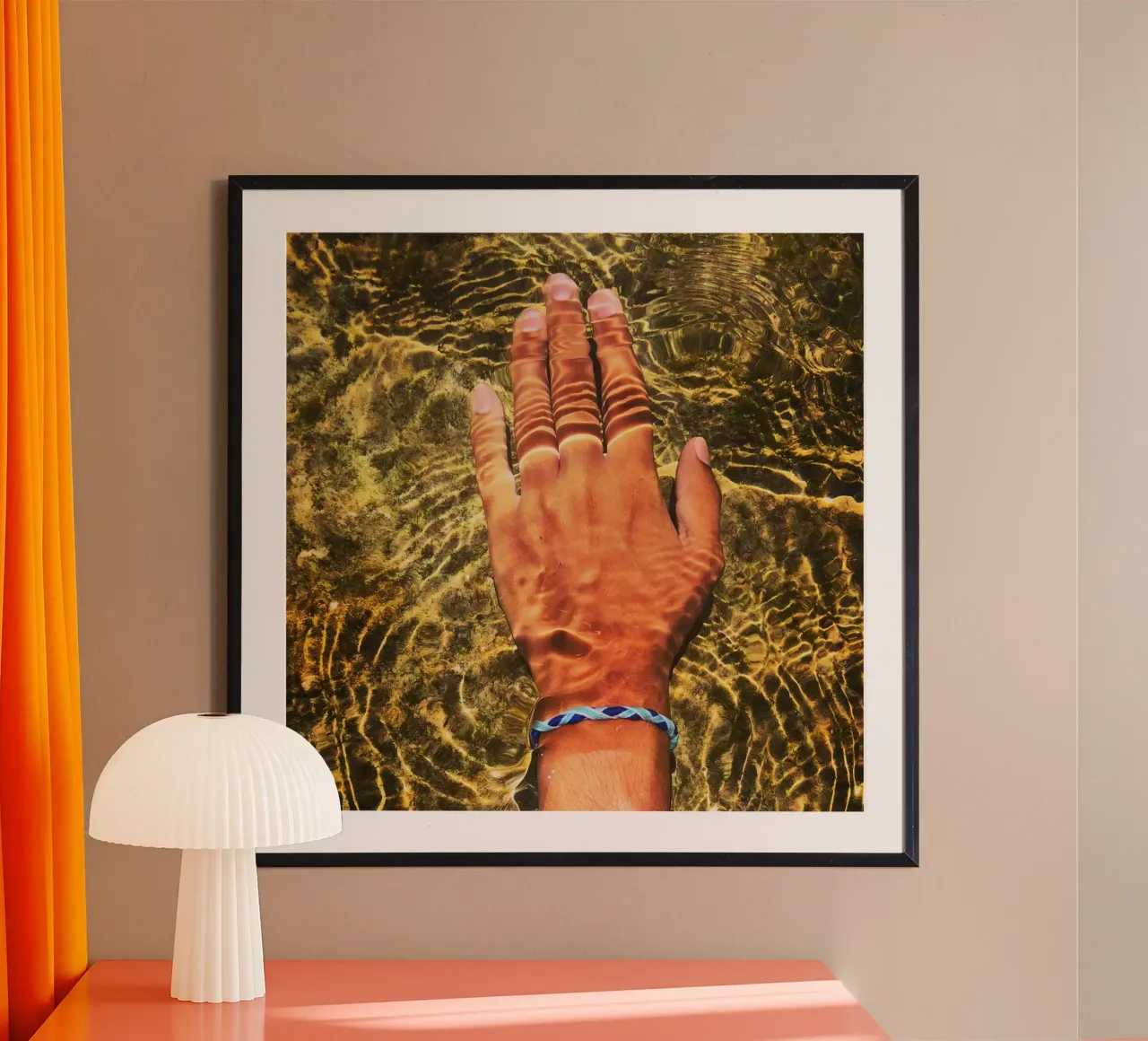 Wasserringe rings of water poster met aluminium frame van Alicia´s
