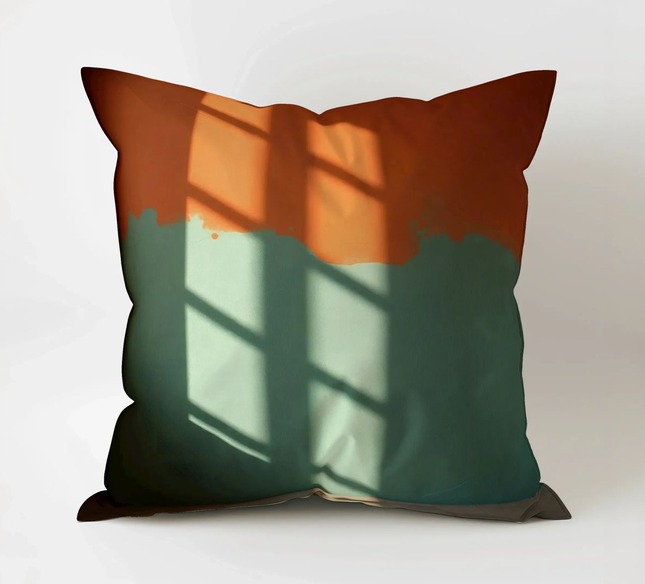 Gioco di luci e ombre su una parete colorata in una stanza illuminata dal sole. cuscino da DesignDoodle