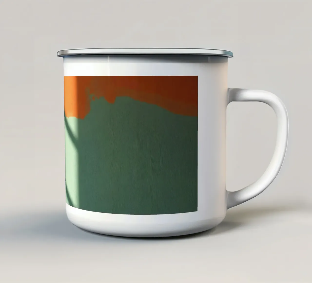 Licht en schaduw spelen op kleurrijke muur in een zonovergoten emaille mok van DesignDoodle