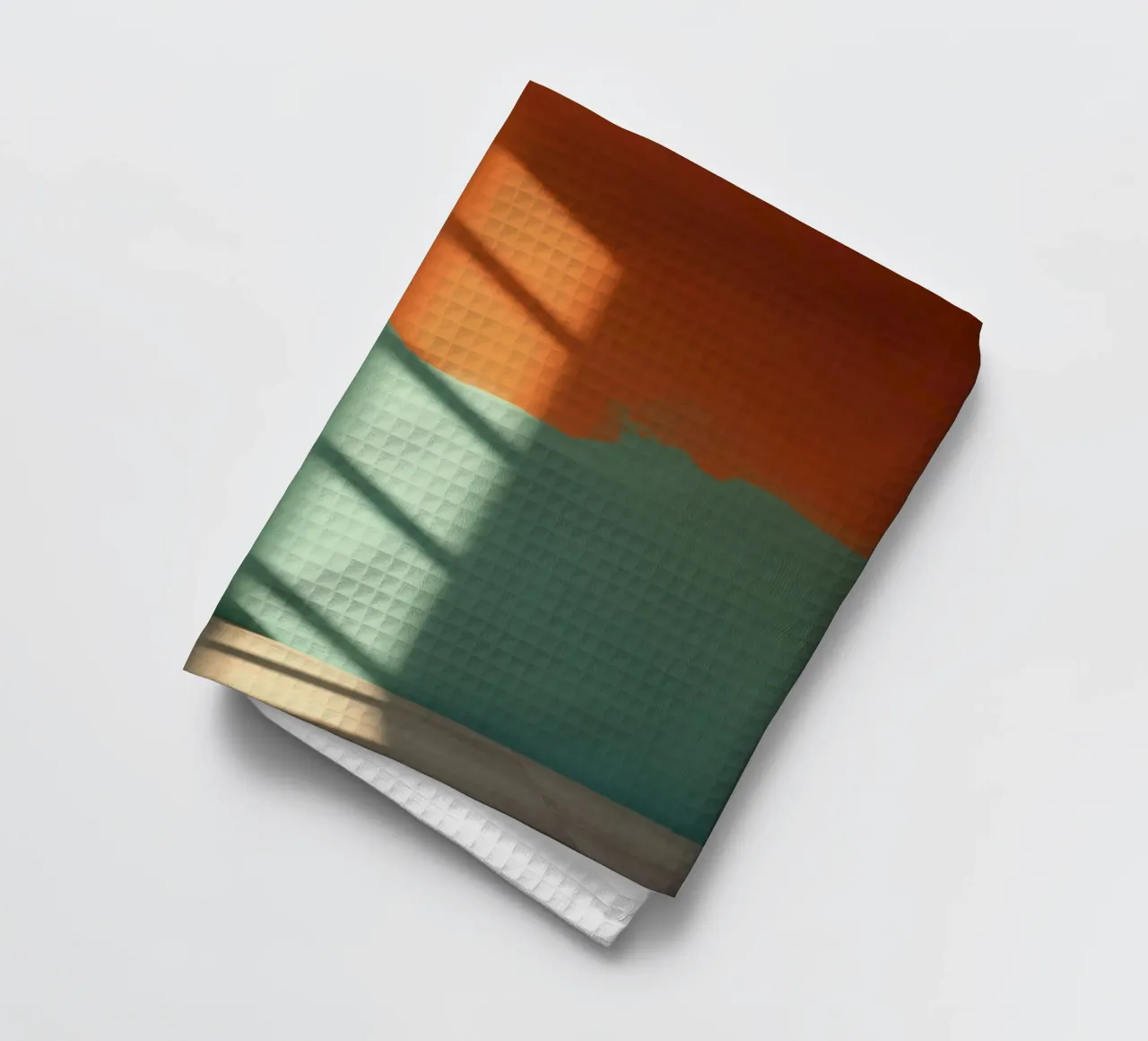 Jeux d'ombre et de lumière sur un mur coloré dans une pièce ensoleillée torchon de DesignDoodle