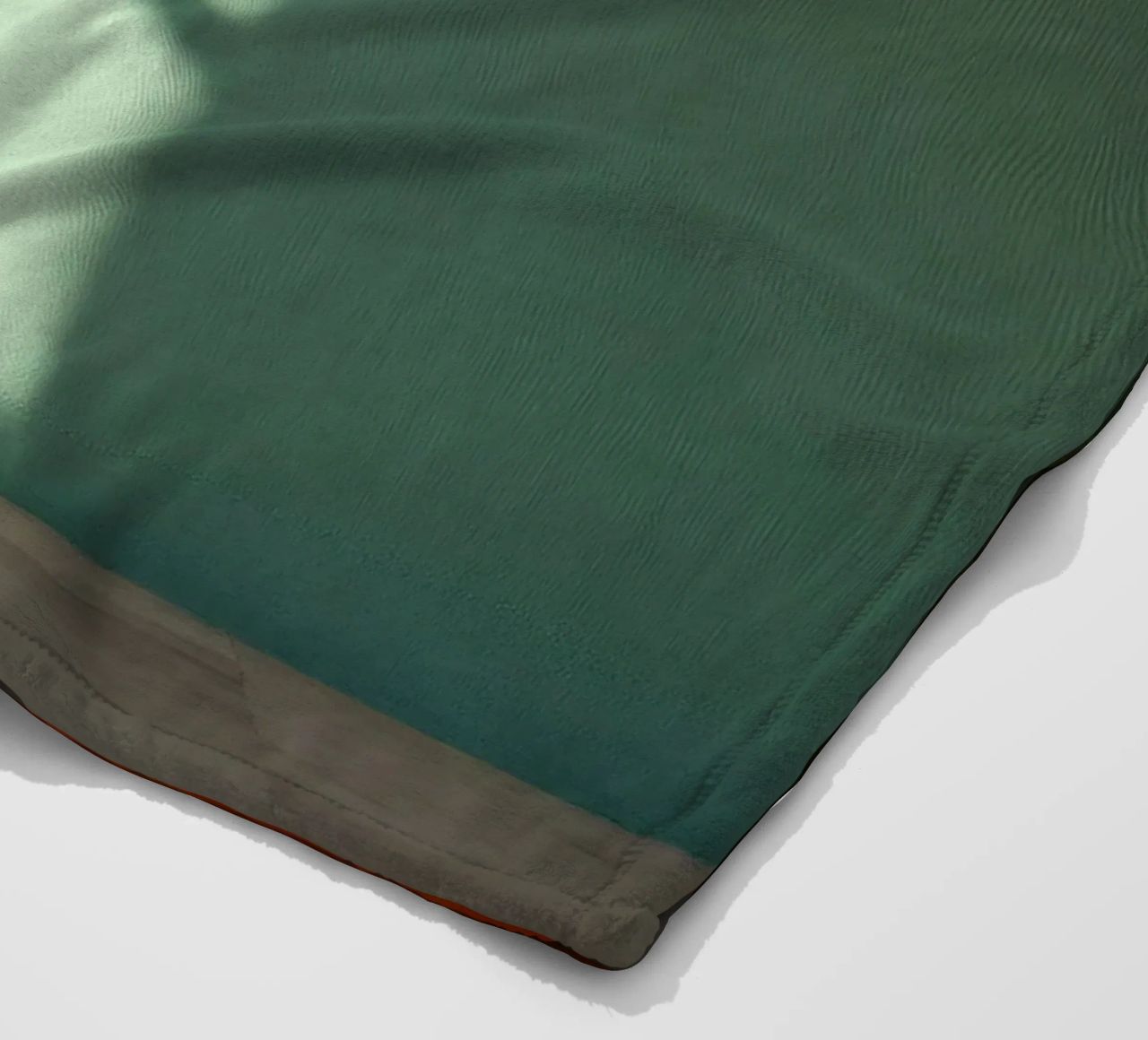 Gioco di luci e ombre su una parete colorata in una stanza illuminata dal sole. coperta in pile da DesignDoodle