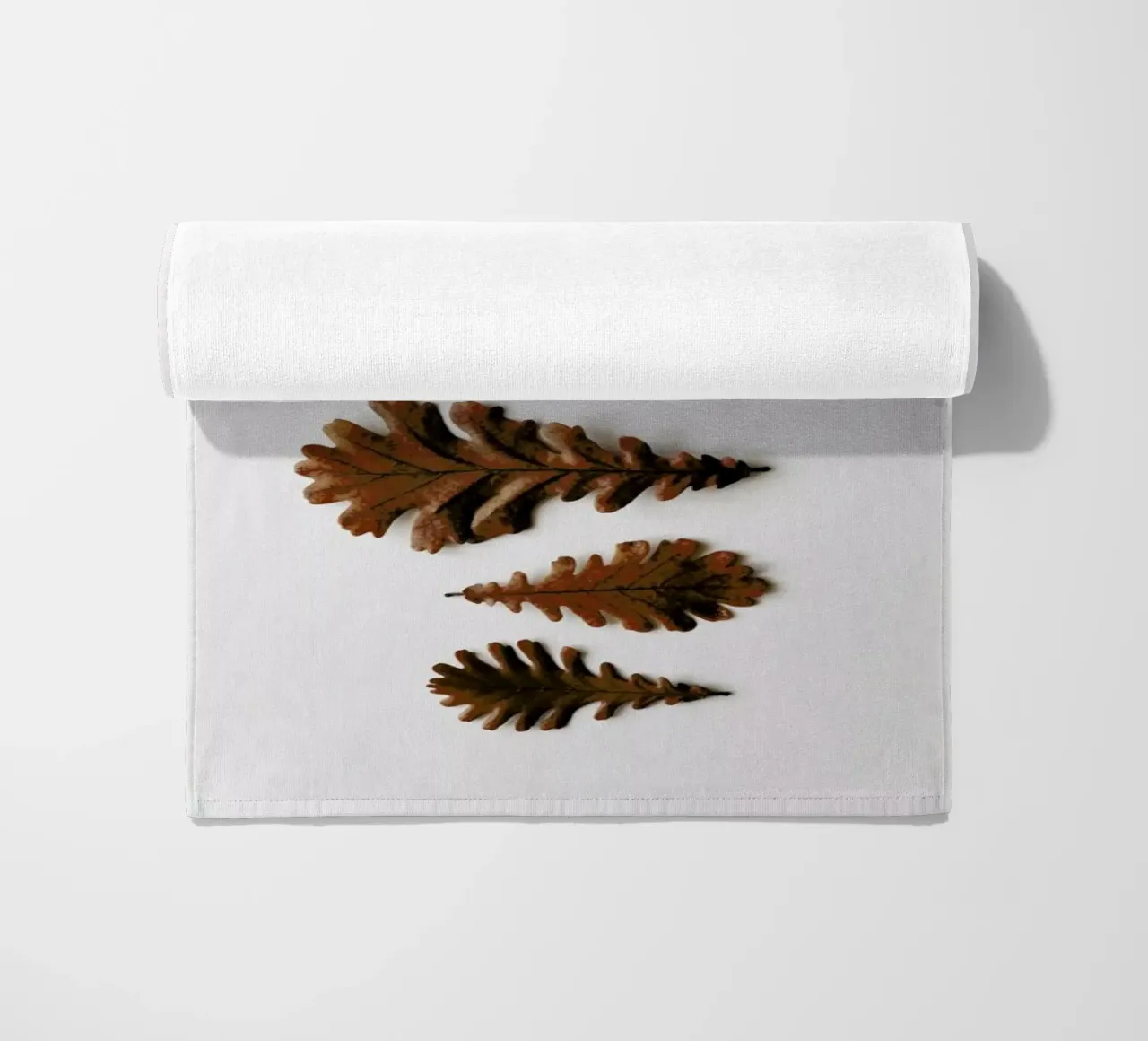 Shapes Oak Leafs telo mare da Studio Nahili