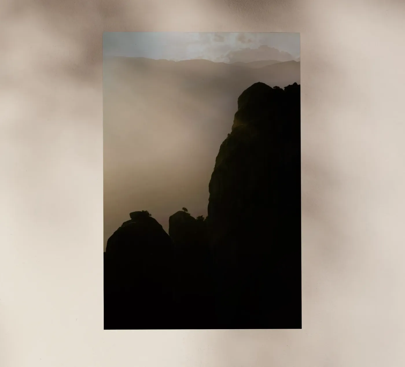 The Tiny Strong Tree pellicola backlit da Studio Nahili
