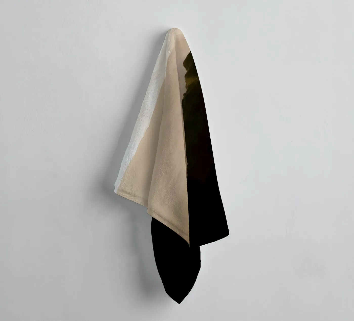 The Tiny Strong Tree badhanddoek van Studio Nahili