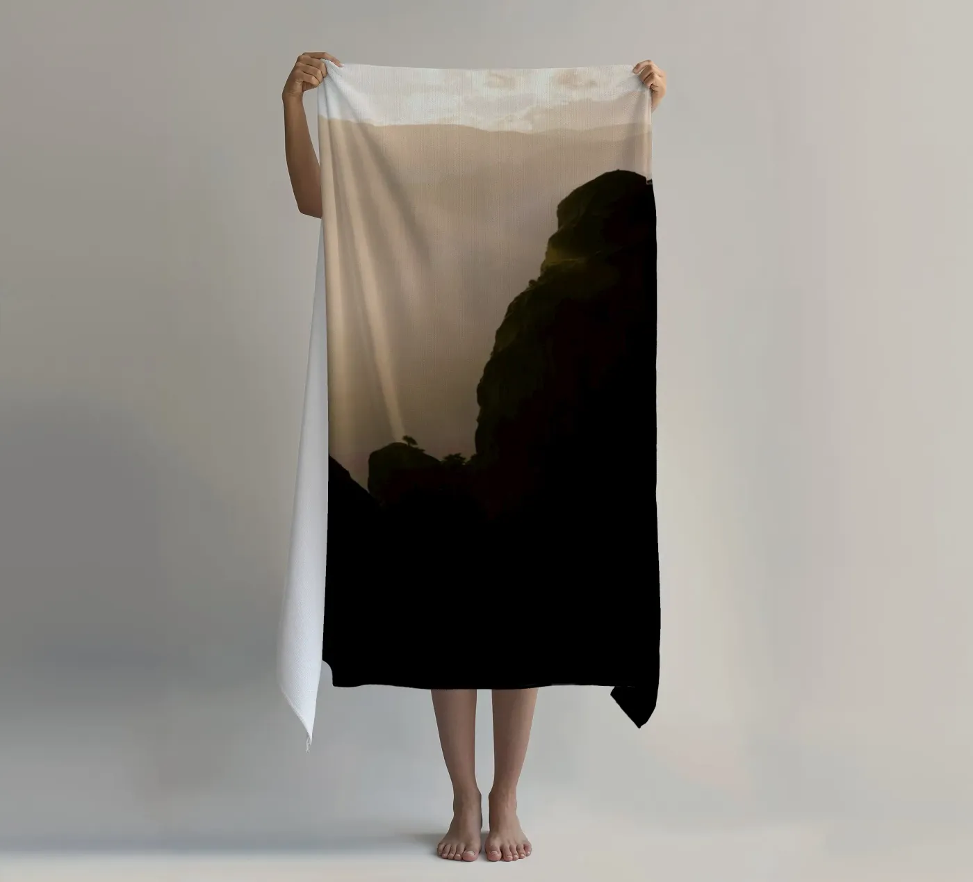 The Tiny Strong Tree telo mare da Studio Nahili