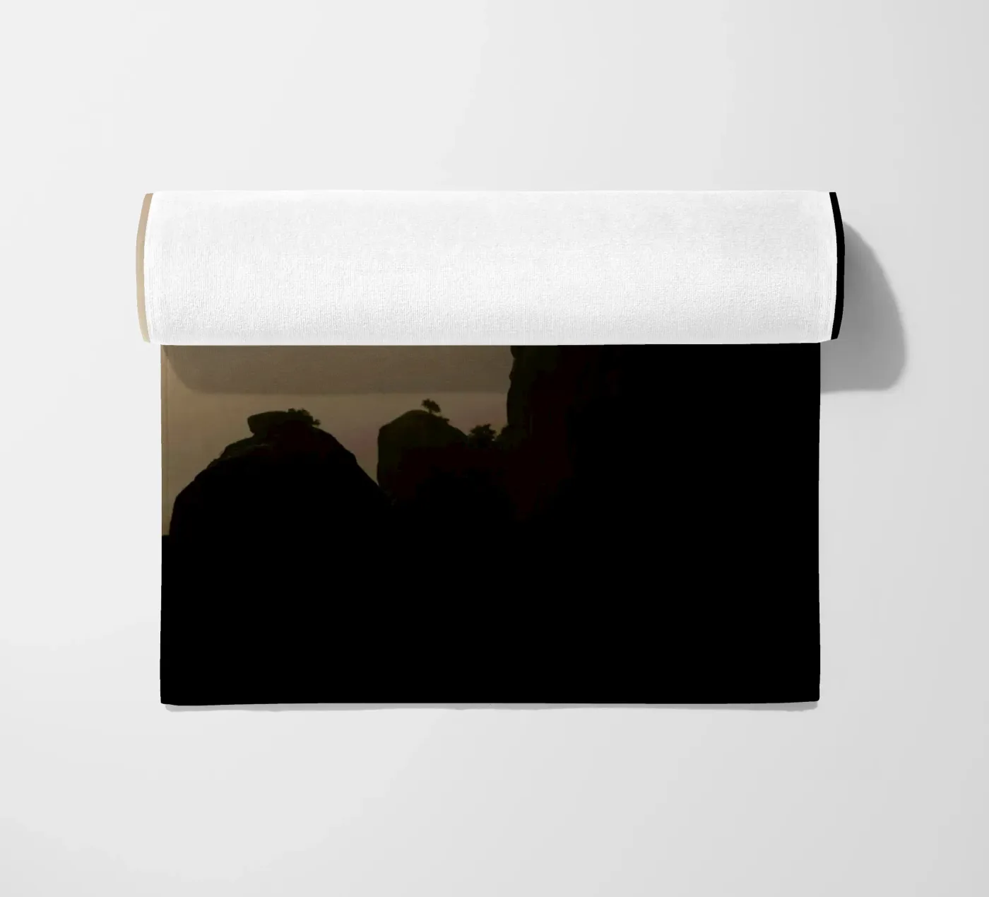 The Tiny Strong Tree telo mare da Studio Nahili